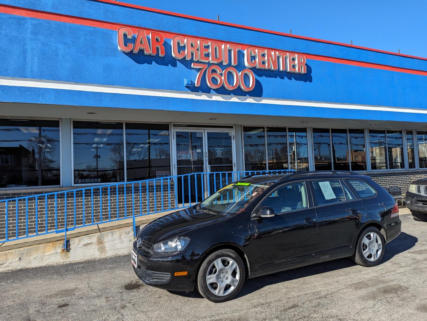 2011 BLACK Volkswagen Jetta SportWagen 2.5L SE (3VWPZ7AJXBM) with an 2.5L L5 DOHC 20V engine, located at 7600 S Western Ave., Chicago, IL, 60620, (773) 918-3980, 0.000000, 0.000000 - Photo#1